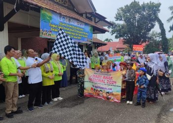 Pj Bupati Lepas Karnaval Hari Anak Nasional. Diikuti 350 TK se Merangin. Foto dok Kominfo Merangin