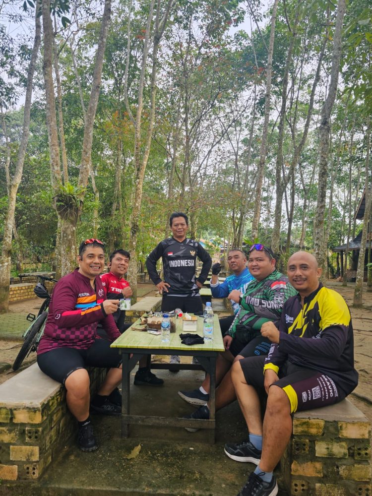 Foto bersama JCC Gowes Jelang Ramadhan 1446 H