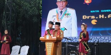 Wakil Gunernur Jambi Abdullah Sani saat memberikan sambutan di SMAN 3 Kota Jambi