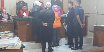 Helen ditunjukan BAP dari penyidik Bareskrim Polri (Rudy Saputra)