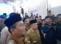 Gubernur Jambi Al Haris, Wali Kota Jambi Maulana saat membikan keterangan resmi terkait pembangunan stockpile dan underpass jalan batu bara PT SAS