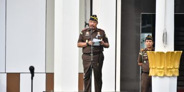 KORUPSI : Kajati Jambi Sugeng Hariadi Sampaikan amanat diupacara Harkordia 2025