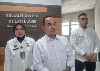 MITIGASI KAMTIB : Kanwil Ditjenpas Jambi melaksanakan pemindahan 32 narapidana high risk ke Nusakambangan