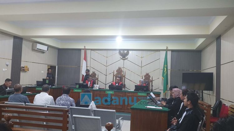 SIDANG DAKWAAN : Terdakwa Hadiri Sidang Kasus DAK SMK, Fakta Persekongkolan Diungkap di Persidangan