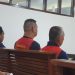BANDING : Tek Hui (tengah) saat menjalani sidang di pengadilan negeri Jambi