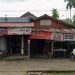 Kondisi warung milik pedagang kecil di kompleks perkantoran Bupati Muaro Jambi yang masih menanti kepastian pembayaran utang