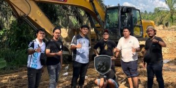 DITANGKAP : Salah satu tersangka kasus PETI yang diamankan jajaran Polres Bungo saat operasi penertiban di Dusun Baru, Kecamatan Pelepat (Humas Polres Bungo)