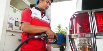 HARGA BBM : Petugas mengisi BBM di SPBU. Pertamina Patra Niaga menyesuaikan harga Pertamax mulai 10 Juni 2026, sementara harga Pertalite dan BioSolar tetap. (Dok Pertamina Patra Niaga)